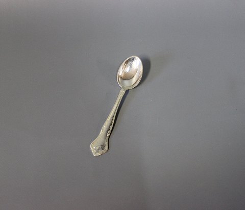 Tea spoon in Riberhus, silver plate.
5000m2 showroom.