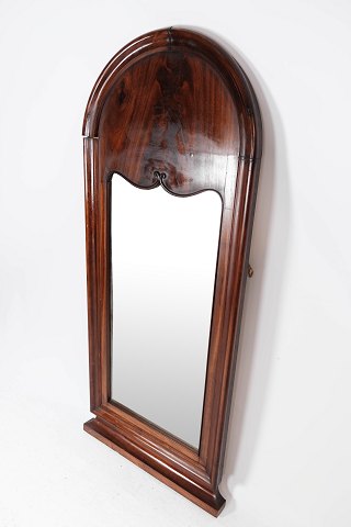 Mirror in mahogany, in great antique condition from the 1860s. 
5000m2 showroom.