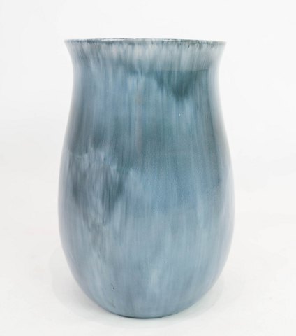 Ceramic vase with glaze of blue nuances by Hegnetslund Ceramics. 
5000m2 showroom.