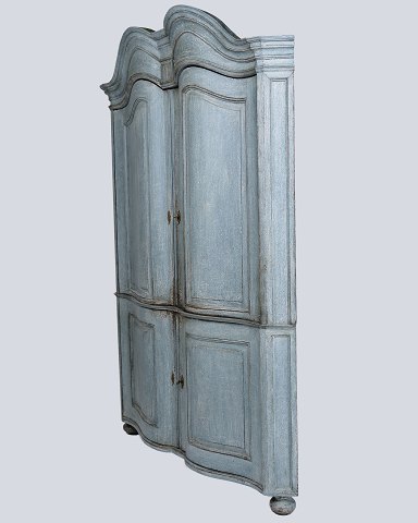 Stort Barok Hjørneskab - Originalt Blåmalet & Messing Beslag - Naturlig Patina - 
Buet Låger - 1780erne 
