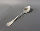 Dinner spoon in Patricia, hallmarked silver.
5000m2 showroom.