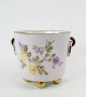 Flowerpot in light colours decorated with flowers, in great vintage condition 
from the 1870s.  
5000m2 showroom.